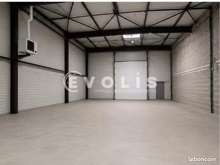 local industriel 1 173 m²