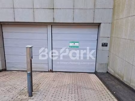 parking avenue louise 480  bruxelles (1050)