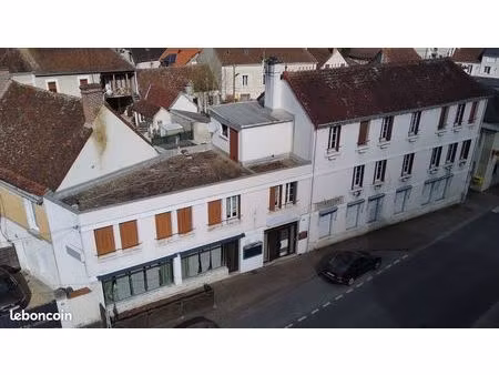 maison 14 pièces 484 m²