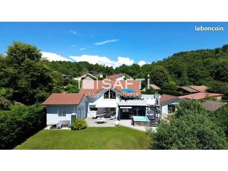 propriété 5 pièces 94 m²