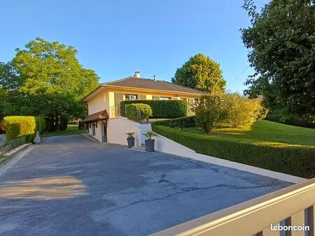 maison 7 pièces 142 m²