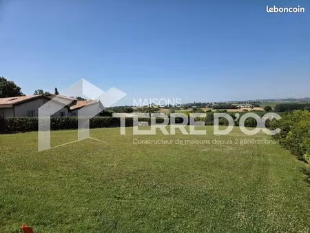 terrain 500 m² odars