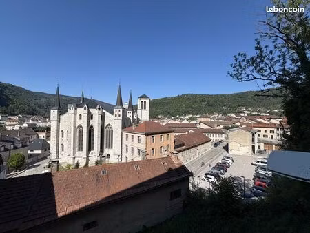 appartement 4 pièces 84 m²