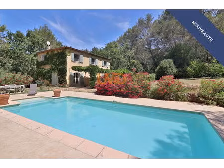 bastide de charme 4 chambres terrain 7200m2 piscine calme plein