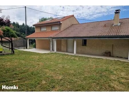 maison/villa t9 de 200 m2 à le rialet 81240