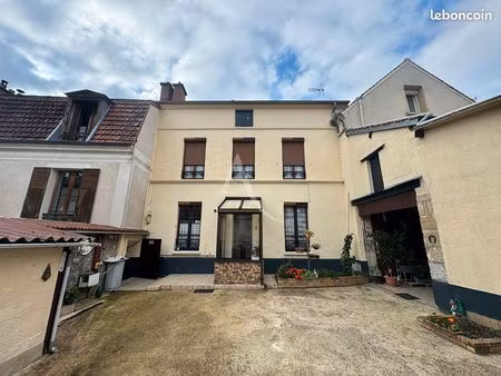 maison de ville 4 pièces 83 m²
