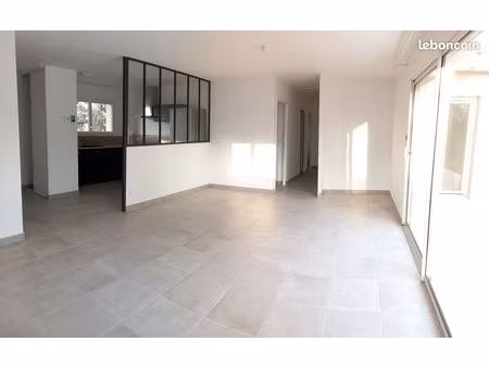 location villa récente plain-pied