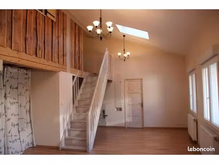 t4 duplex lumineux - st-didier-en-velay – 3 chambres