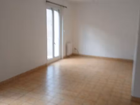 appartement 3 pièces 72m2 560