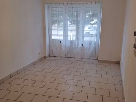 t2 accessible pmr  43 m²  rez-de-chaussée  quartier calme