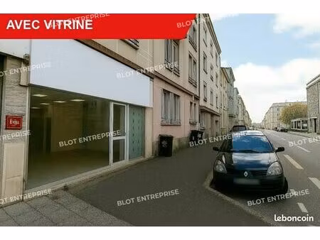 bureau 60 m²