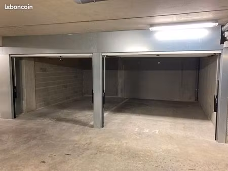 terrasses de la reine blanche box double en sous-sol à louer  sécurisé  orléans madeleine 