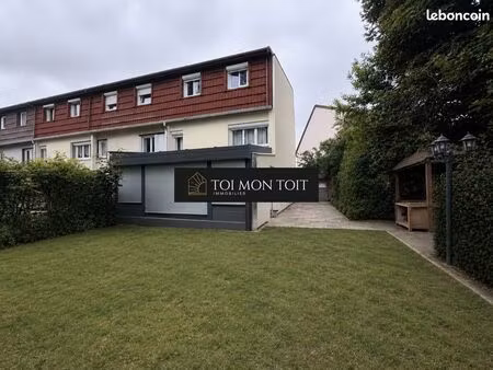 maison 8 pièces 140 m²