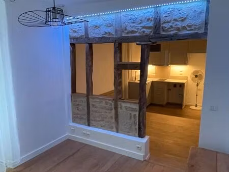 loue appartement meublé de caractère  tout confort