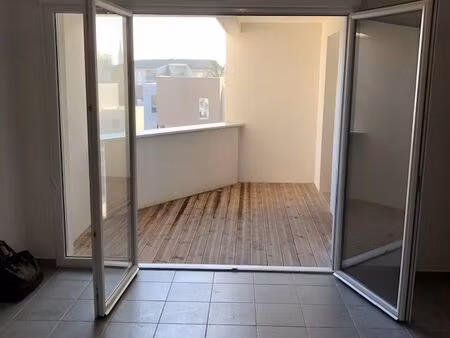 t2 45m² + parking + loggia – le haillan tram a – 175 000
