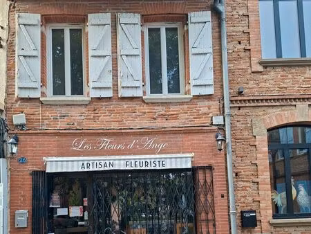 maison + local commercial / place de l'eglise