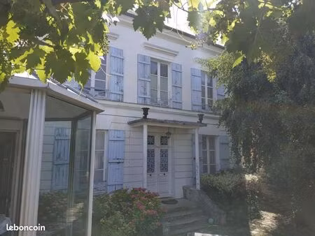 maison de ville 8 pièces 175 m²