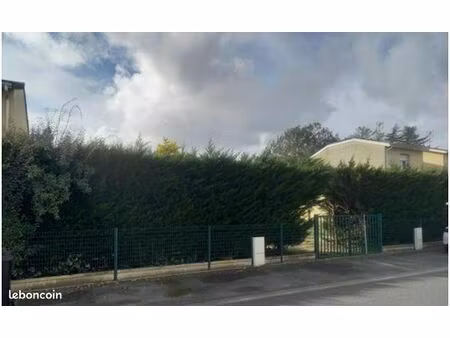 terrain 600 m² blanquefort