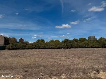 terrain 350 m² marsillargues