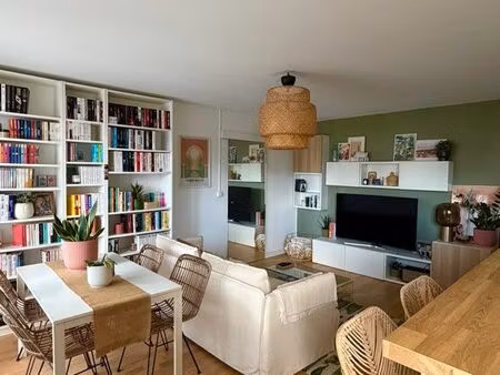 appartement f2  balcon + parking