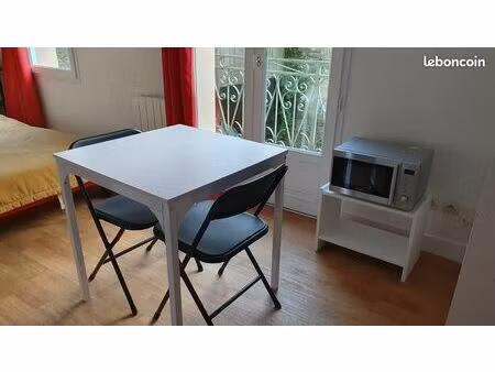 appartement à louer centre ville de quimper  place st françois
