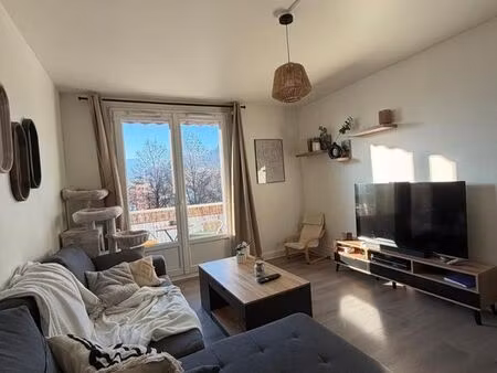 appartement - t3 - 3 pièces + cuisine - 142 000