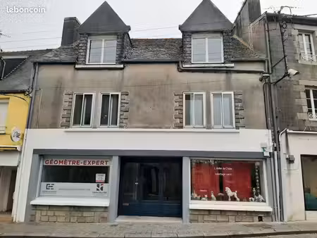 bureau/commerce avec vitrine ou sans  place des halles