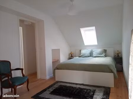 maison a louer centre bellegarde