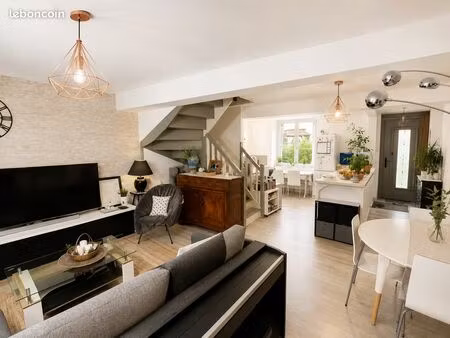 maison de ville avec extérieur au cœur de carbonne