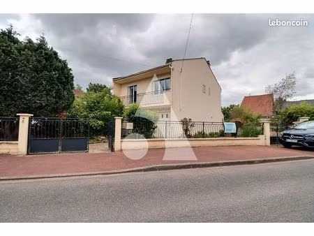 maison 4 pièces 92 m²