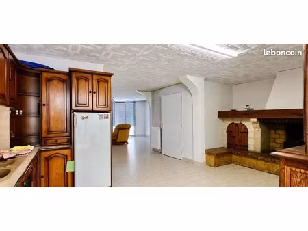 maison de ville 4 pièces 145 m²