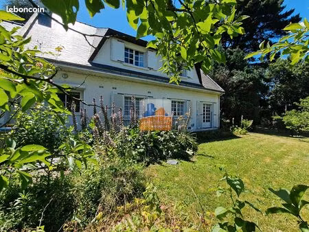 propriété 8 pièces 168 m²