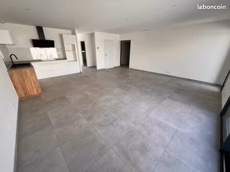 maison 4 pièces 94m²