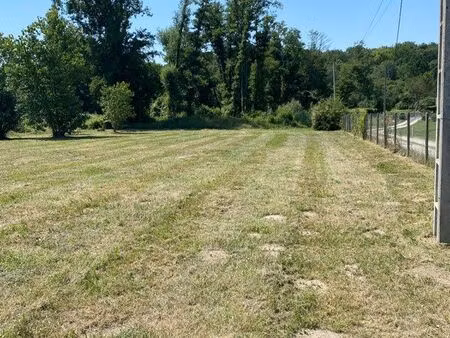 terrain constructible 1045 m² avec permis validé – casteljaloux