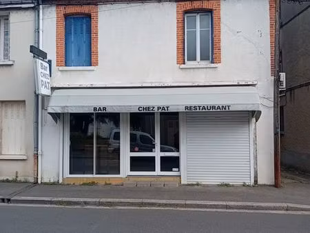 bar restaurant