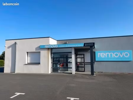 local professionnel bureaux + stockage 116 m² + 5 stationnements