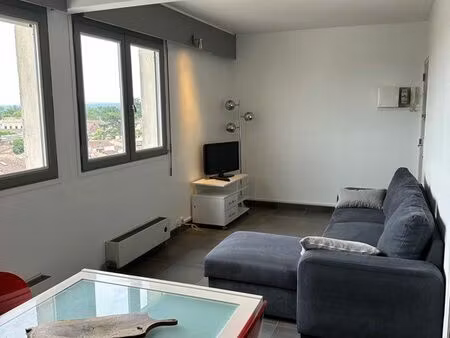 à vendre joli studio avec vue sur marmande