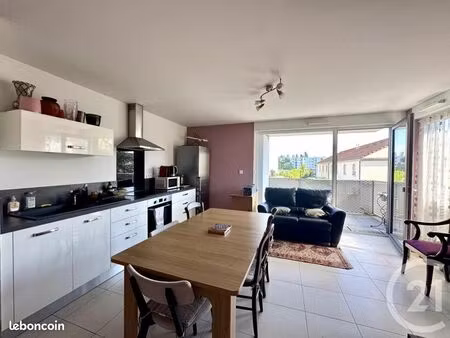 appartement 3 pièces 55 m²