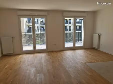 3 pièces 75m2 neuf avec balcon à 2 min de la gare de sannois