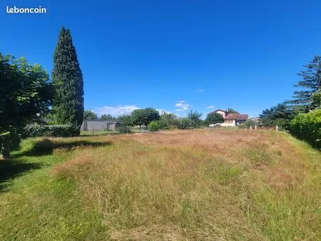 terrain 1 291 m² assieu