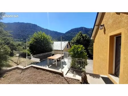 loue appartement meublé de 42m2 à cultures (48230)