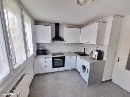 magnifique t 2 meublé 49 m² refait entièrement à neuf
