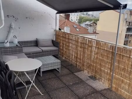 t2 avec terrasse saint etienne