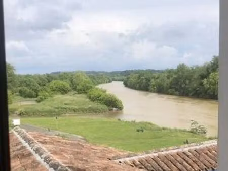 appartement t3 orignal avec vue sur l'adour et les barthes