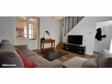 disponible à partir du 17 juillet – maison meublée – hyper centre cholet