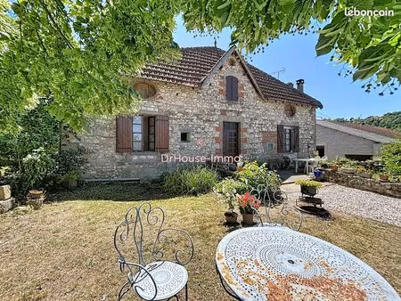 propriété 6 pièces 210 m²