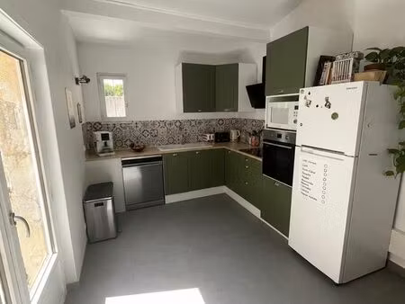 maison de village rénovée – cour intimiste