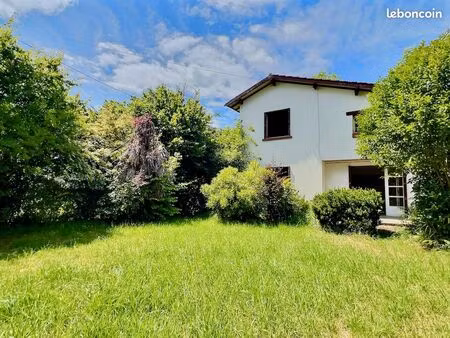 maison 6 pièces 121 m²
