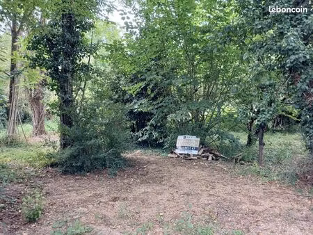 terrain 701 m² chateauneuf sur sarthe