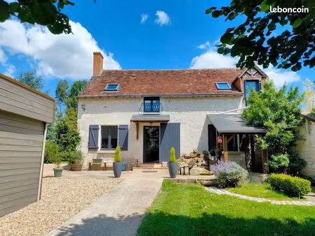 corps de ferme rénové avec activité de gîte (piscine chauffée et jacuzzi)
